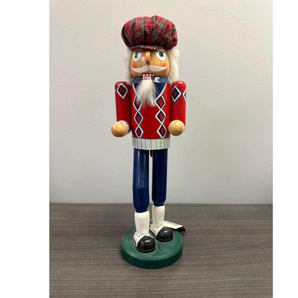 Holiday Magic Ashley Cooper Golfer Nutcracker Red Argyle Plaid Hat 15 inch NWT